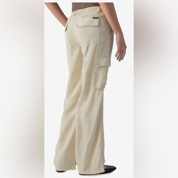 Women’s Sanctuary Cream Cargo Pants size M, NWT - Picture 3 of 10
